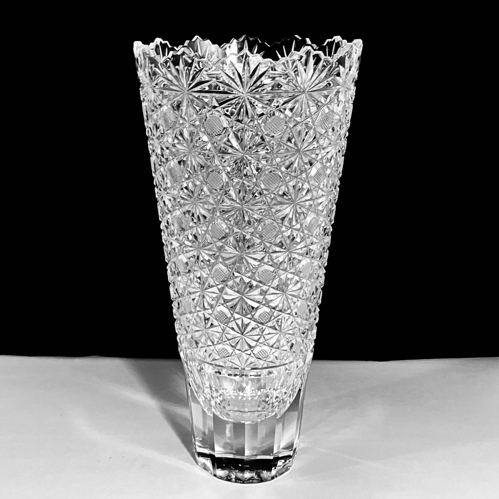 Hoya HAND-CUT CRYSTAL VASE / 12 Inches / LIGHT DAMAGE / Fine Japanese Crystal